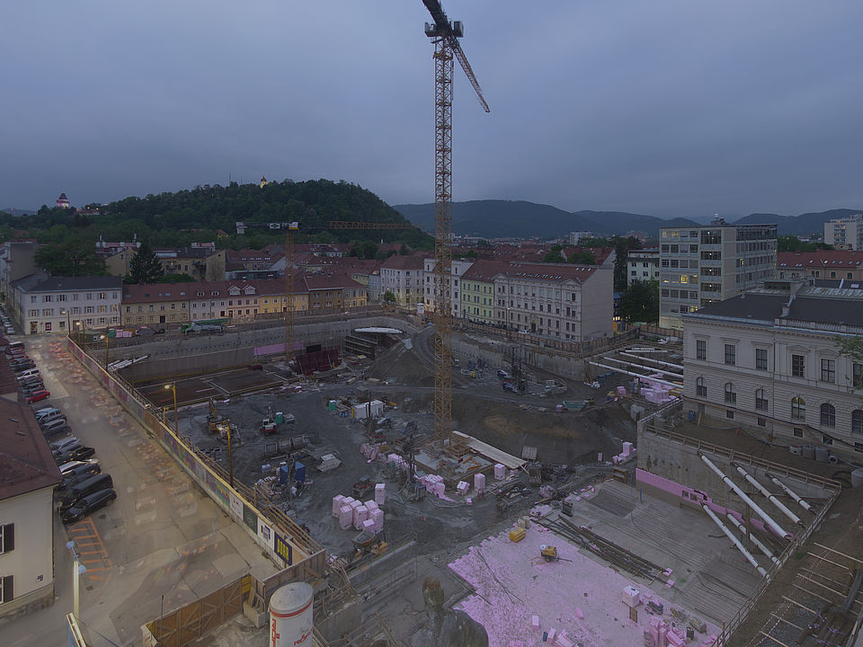 Livebild Baukamera 1 - Webcam 'Gesamtpanorama Südseite' - Baustelle Neubau Graz Center of Physics, Universität und TU Graz (ca. 5 Minuteninterval)