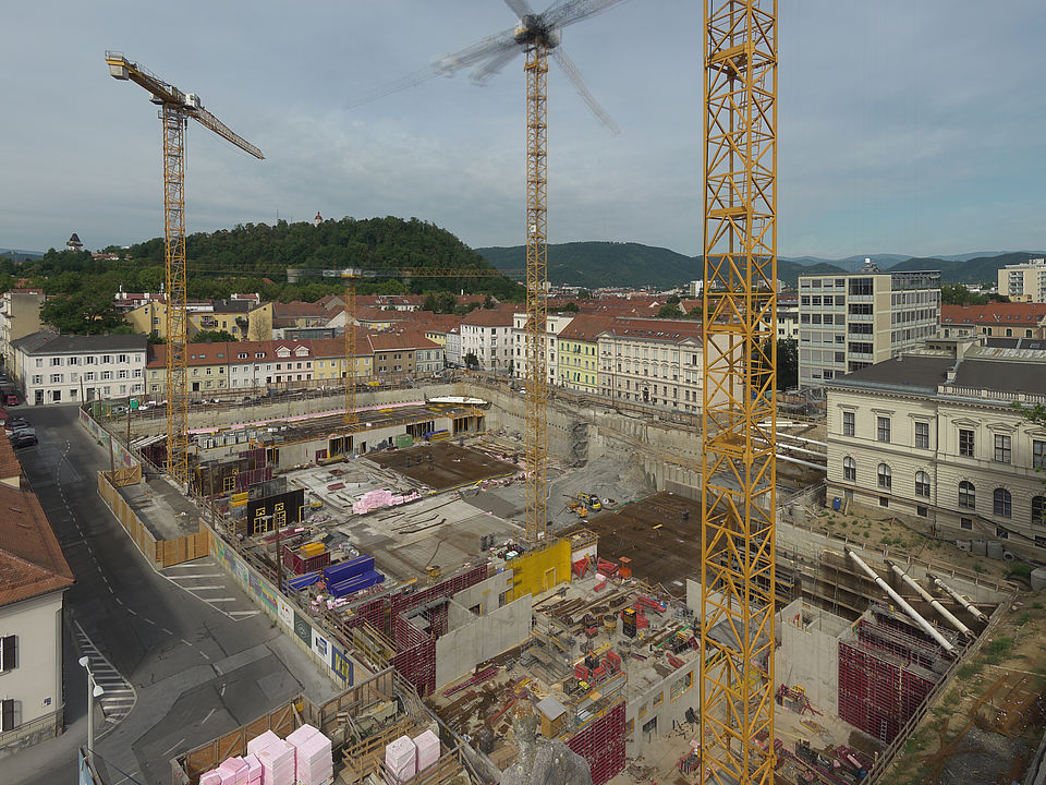 Livebild Baukamera 1 - Webcam 'Gesamtpanorama Südseite' - Baustelle Neubau Graz Center of Physics, Universität und TU Graz (ca. 5 Minuteninterval)