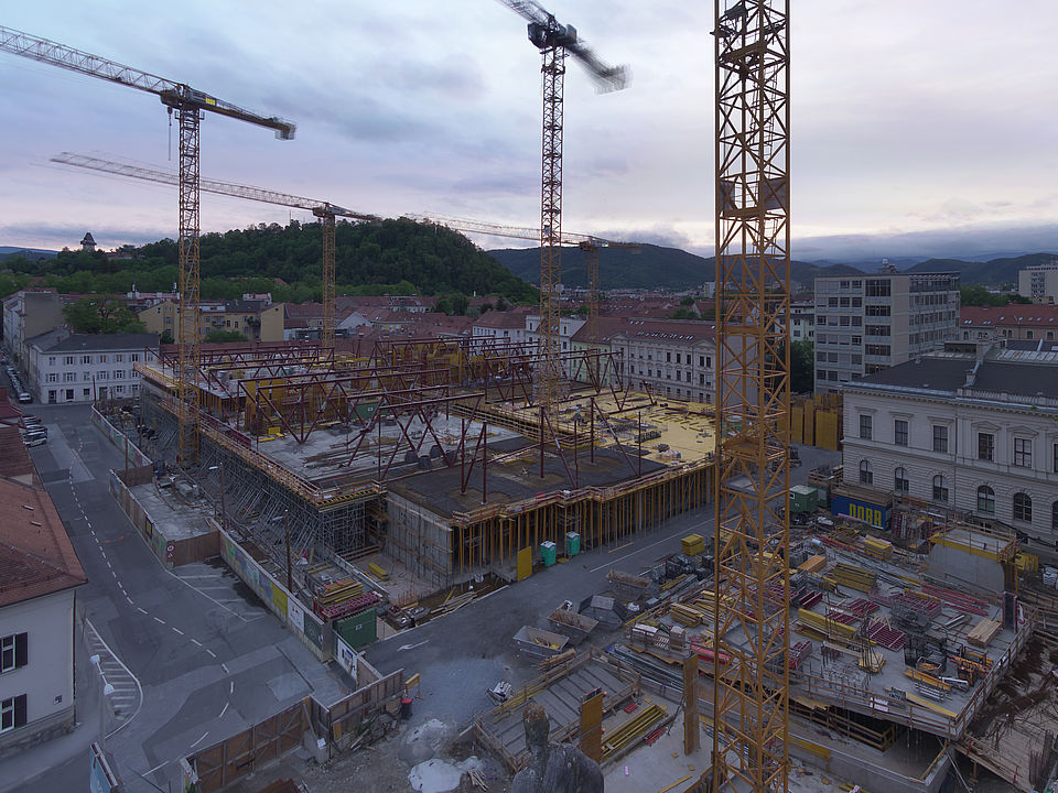 Livebild Baukamera 1 - Webcam 'Gesamtpanorama Südseite' - Baustelle Neubau Graz Center of Physics, Universität und TU Graz (ca. 5 Minuteninterval)