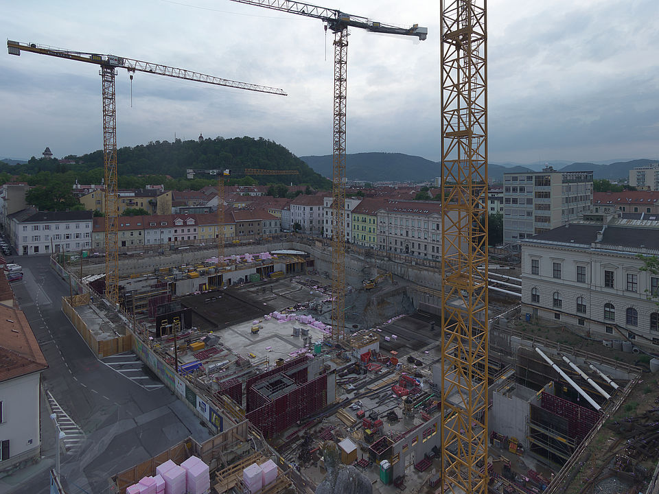 Livebild Baukamera 1 - Webcam 'Gesamtpanorama Südseite' - Baustelle Neubau Graz Center of Physics, Universität und TU Graz (ca. 5 Minuteninterval)