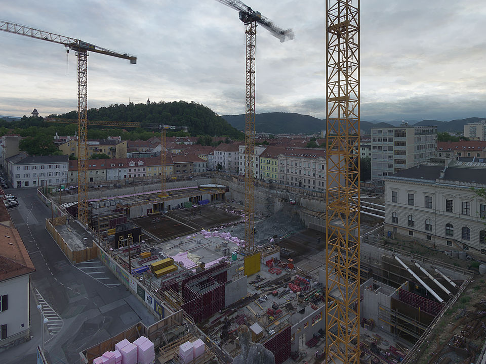 Livebild Baukamera 1 - Webcam 'Gesamtpanorama Südseite' - Baustelle Neubau Graz Center of Physics, Universität und TU Graz (ca. 5 Minuteninterval)