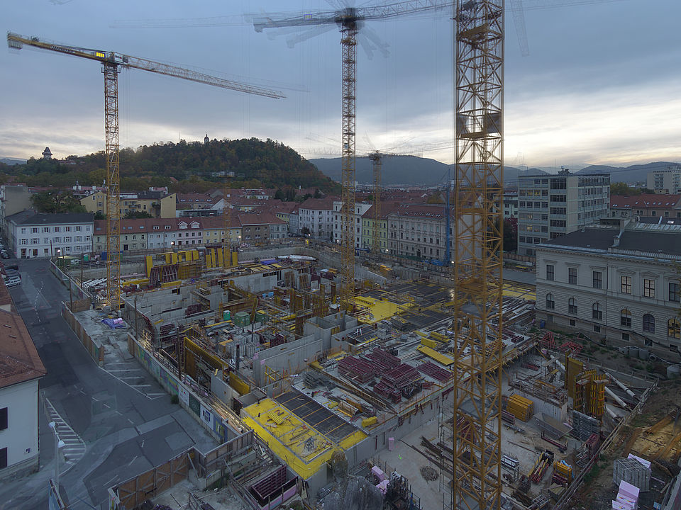 Livebild Baukamera 1 - Webcam 'Gesamtpanorama Südseite' - Baustelle Neubau Graz Center of Physics, Universität und TU Graz (ca. 5 Minuteninterval)