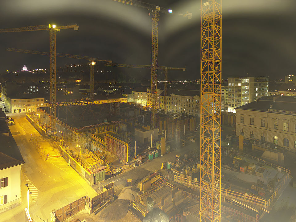 Livebild Baukamera 1 - Webcam 'Gesamtpanorama Südseite' - Baustelle Neubau Graz Center of Physics, Universität und TU Graz (ca. 5 Minuteninterval)