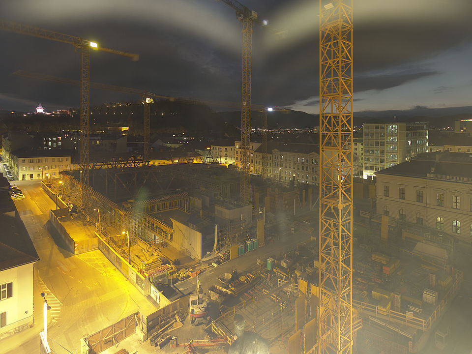 Livebild Baukamera 1 - Webcam 'Gesamtpanorama Südseite' - Baustelle Neubau Graz Center of Physics, Universität und TU Graz (ca. 5 Minuteninterval)
