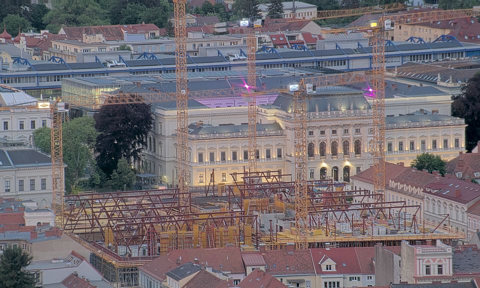 Livebild Baukamera 3 - Webcam 'Gesamtpanorama Westseite' - Baustelle Neubau Graz Center of Physics, Universität und TU Graz (ca. 5 Minuteninterval)